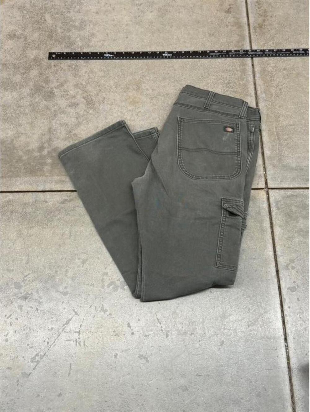 vintage dickies olive green relaxed baggy fit cargo pants size 34 x 32